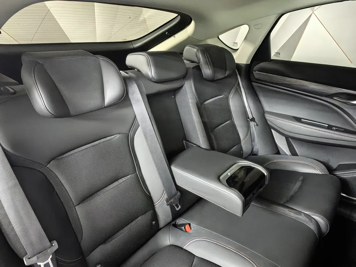 Geely Tugella 2.0 AT AWD (238 л.с.) Flagship Белый в АВИЛОН. Слайд №16