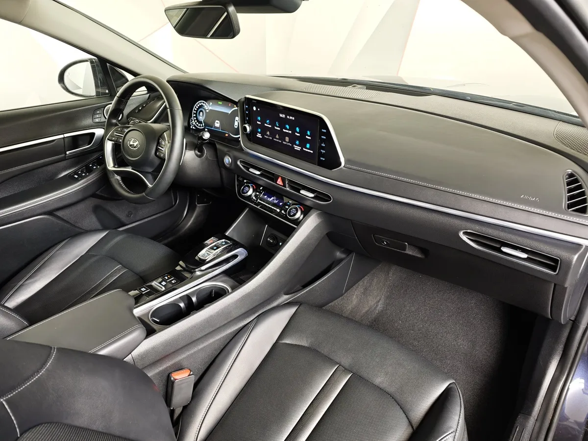 Hyundai Sonata 2.0 MPI (150 л.с.) Business Синий в АВИЛОН. Слайд №13
