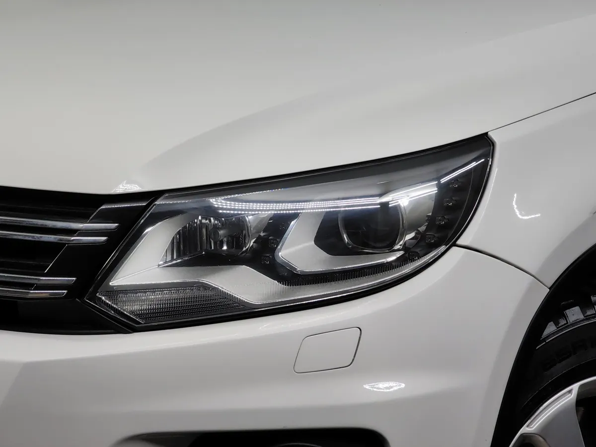Volkswagen Tiguan 2.0 TSI 4Motion AT (170 л.с.) Track & Field Белый в АВИЛОН. Слайд №10