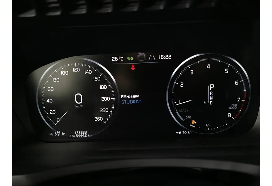 АВИЛОН - Volvo XC90 2.0 T5 Drive-E AT AWD (5 мест) (249 л.с.) Inscription Серебристый - slide 16