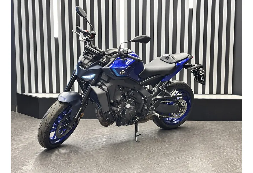 АВИЛОН - Yamaha MT-09 890 см³ (119 л.с.) (119) 890 Синий - slide 9861803