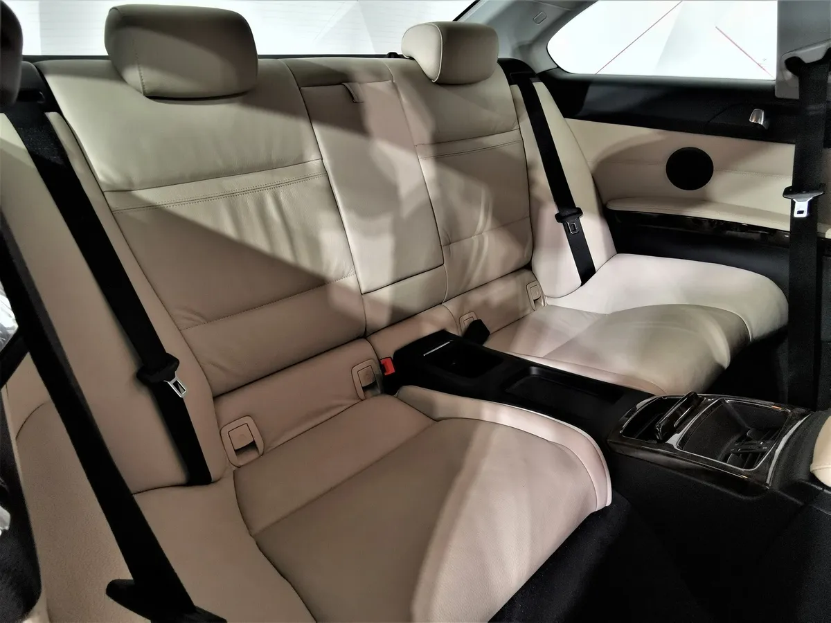 BMW 3 серия 320i AT (156 л.с.) Бежевый в АВИЛОН. Слайд №15