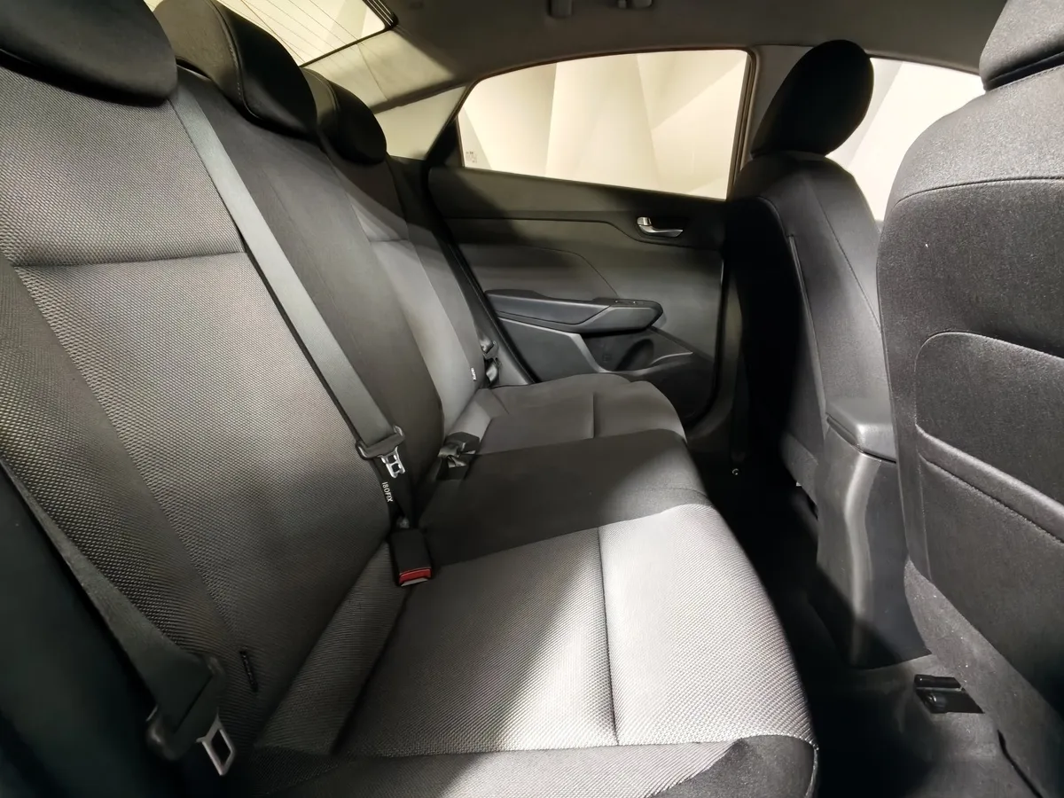 Hyundai Solaris 1.6 AT (123 л.с.) Elegance Серый в АВИЛОН. Слайд №16