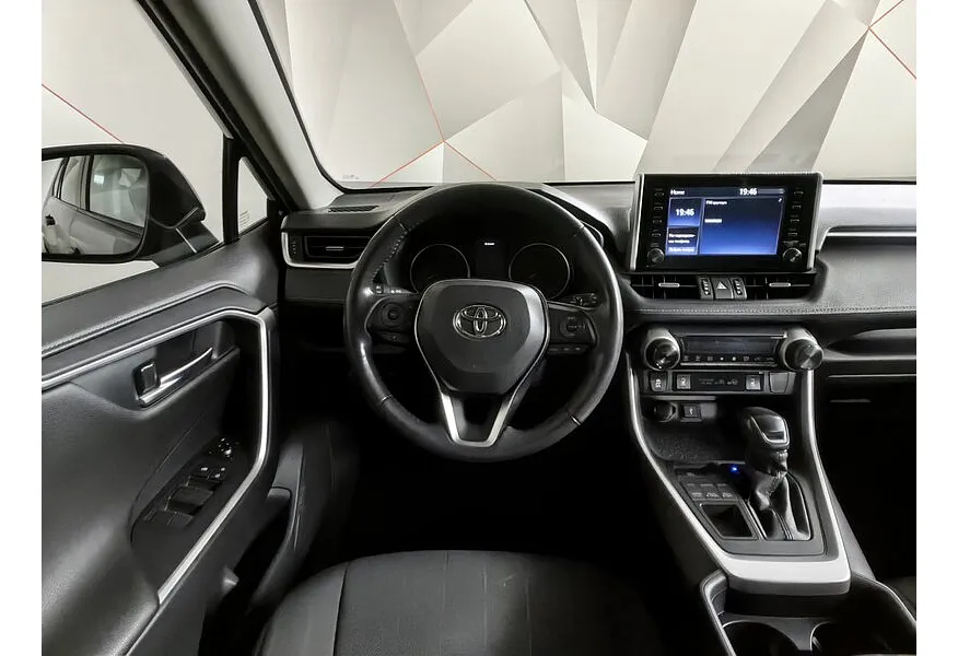 Toyota RAV4 2.0i CVT AWD (149 л.с.) Черный в АВИЛОН. Слайд №18