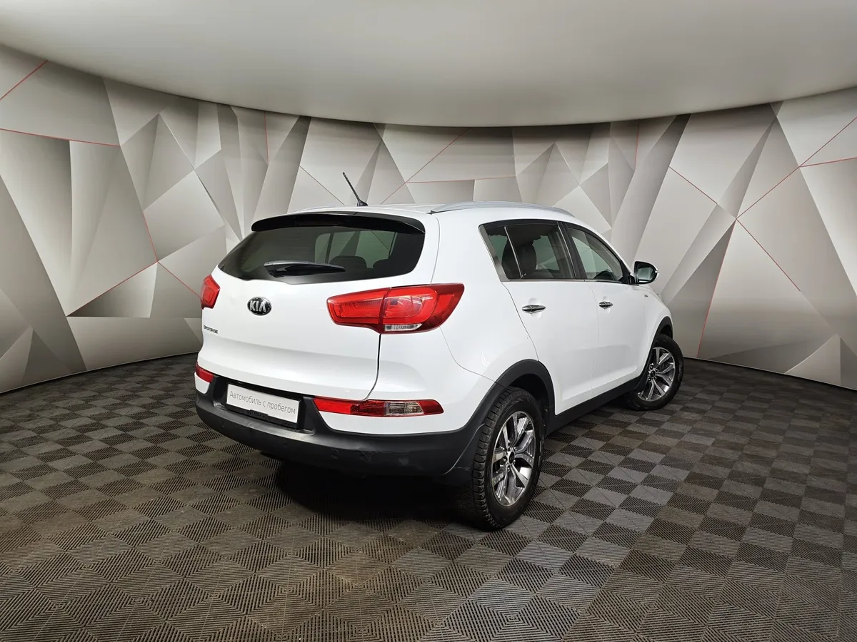Kia Sportage 2.0 AT AWD (150 л.с.) Белый в АВИЛОН. Слайд №2