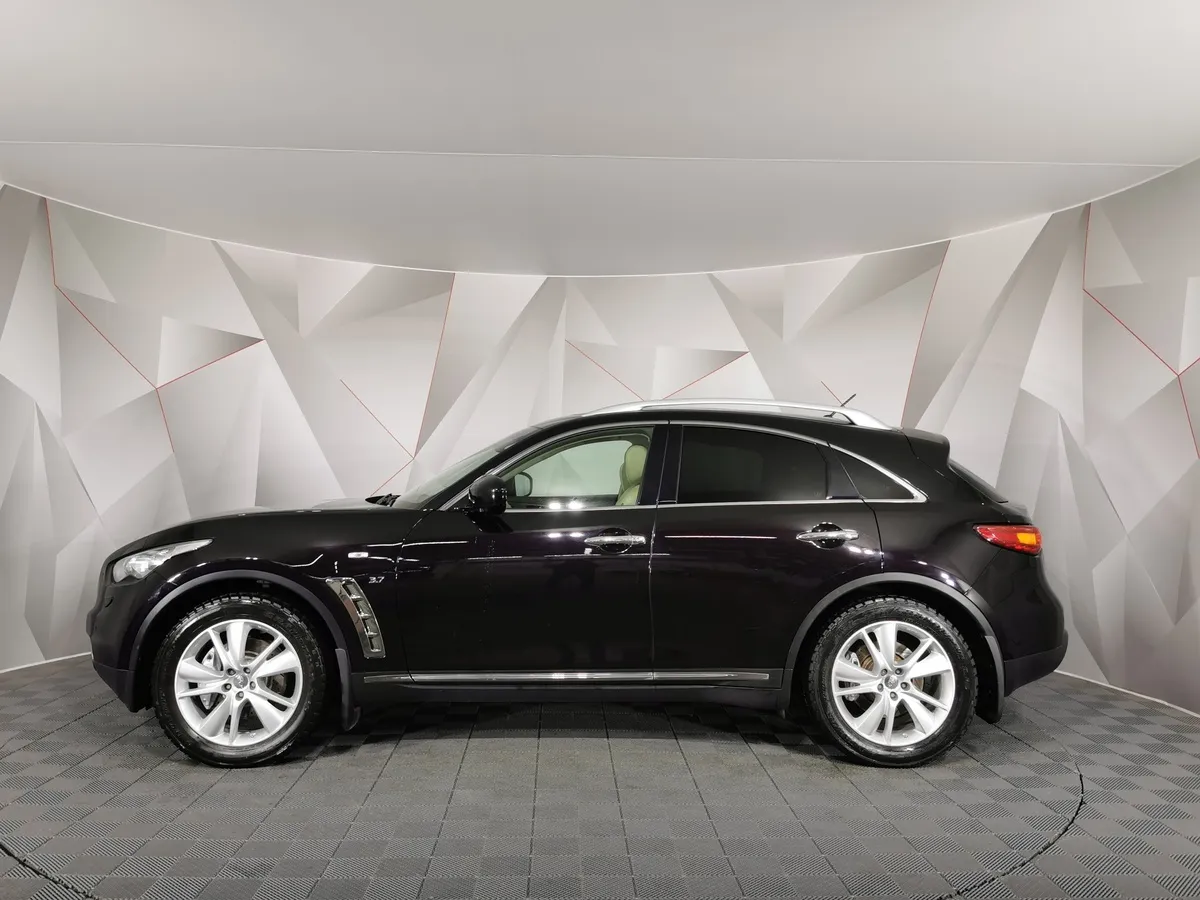 Infiniti QX70 3.7 AT AWD (333 л.с.) Черный в АВИЛОН. Слайд №5