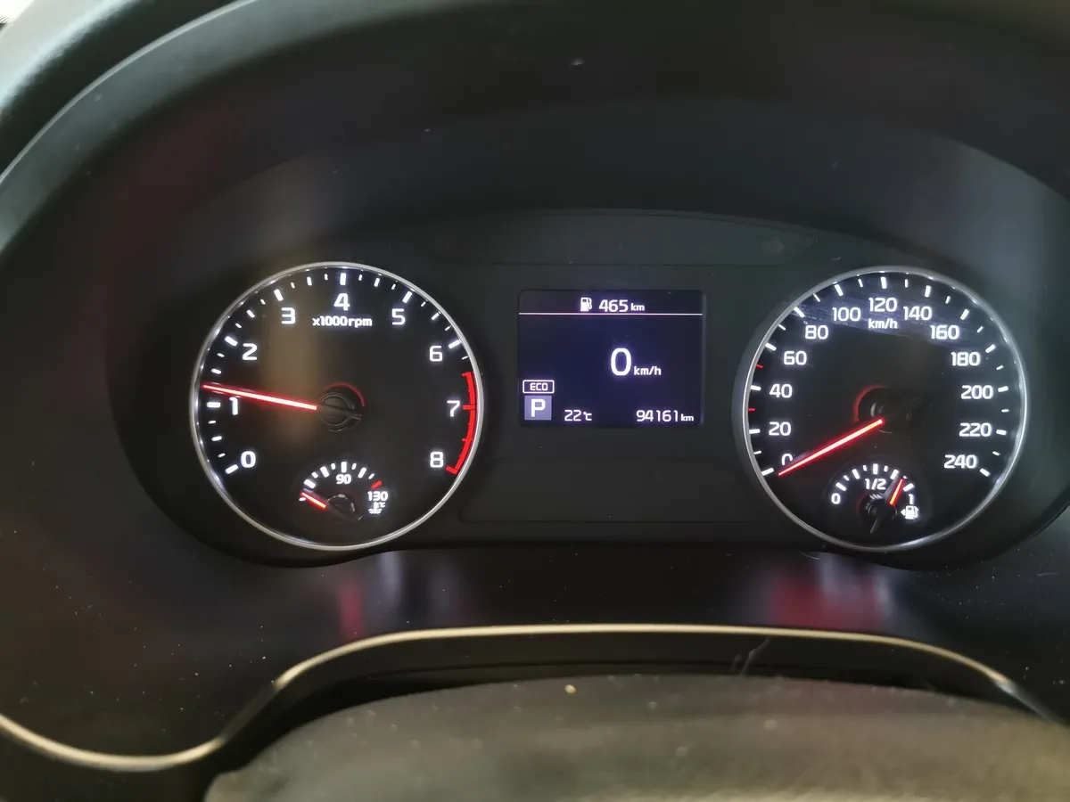 Kia Seltos 2.0 MPI 2WD IVT (149 л.с.) Luxe Белый в АВИЛОН. Слайд №17