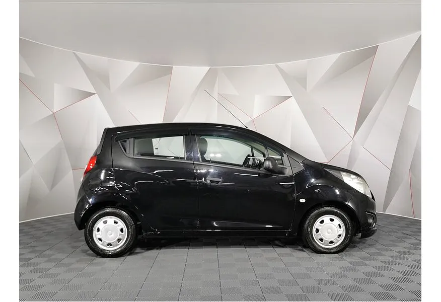 LIVE. Слайд №4