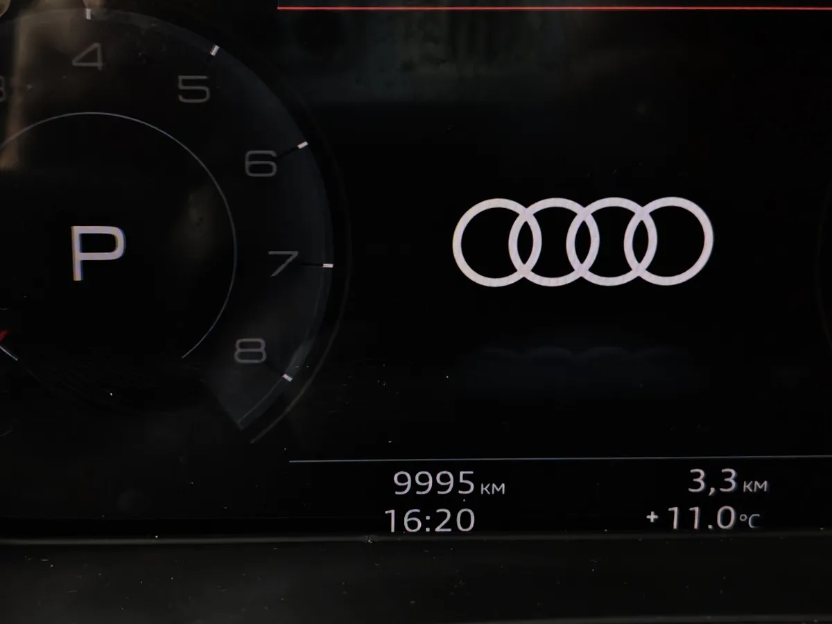 Audi Q5 L 2.0 TFSI S tronic quattro (245 л.с.) Luxury Dynamic Серый в АВИЛОН. Слайд №18