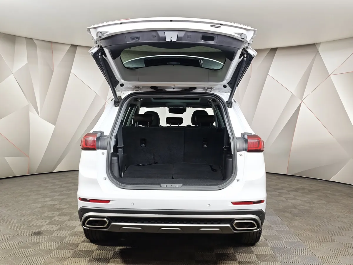 Chery Tiggo 8 Pro 1.6 TGDI DCT7 (186 л.с.) Highline (пакет Ultimate) Белый в АВИЛОН. Слайд №12