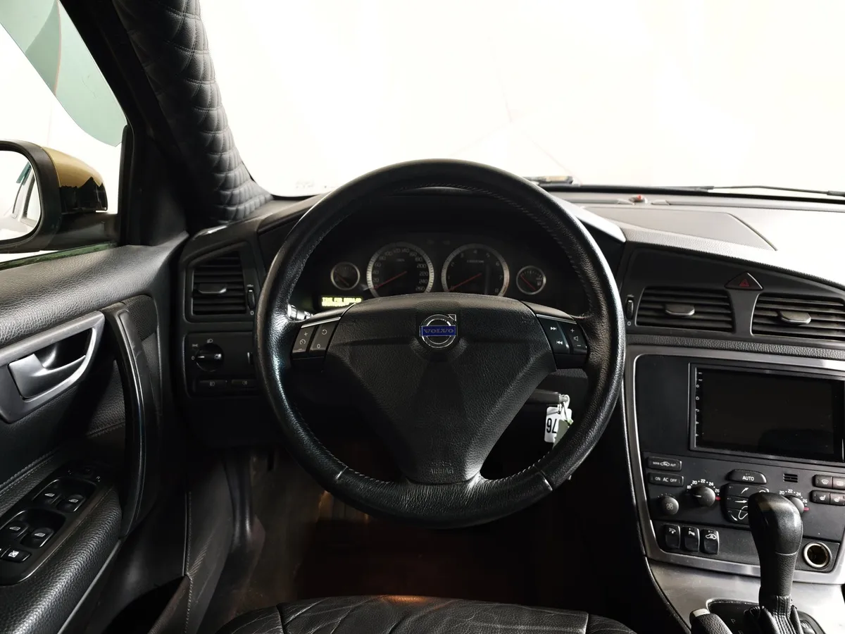 Volvo S60 2.4 AT (170 л.с.) Коричневый в АВИЛОН. Слайд №17