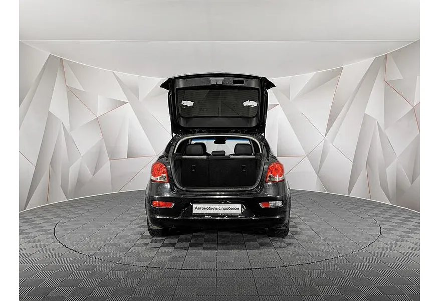 Chevrolet Cruze 1.6 MT (109 л.с.) Черный в АВИЛОН. Слайд №11