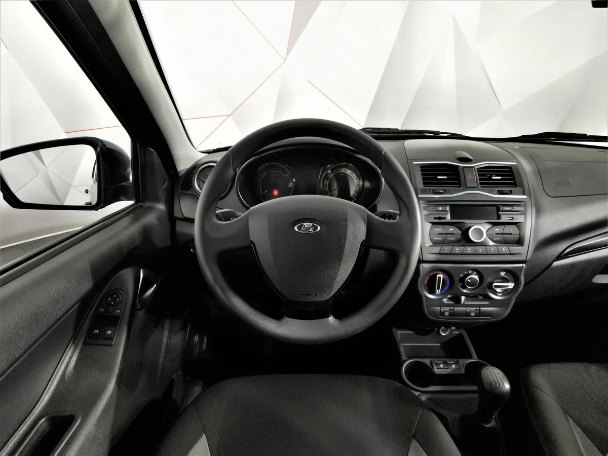 ВАЗ (Lada) Granta 1.6 MT (106 л.с.) Черный в АВИЛОН. Слайд №19