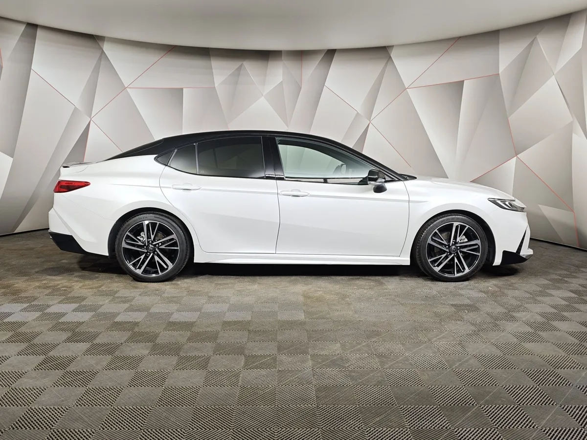 Toyota Camry 2.0 AT (173 л.с.) Sport Белый в АВИЛОН. Слайд №6