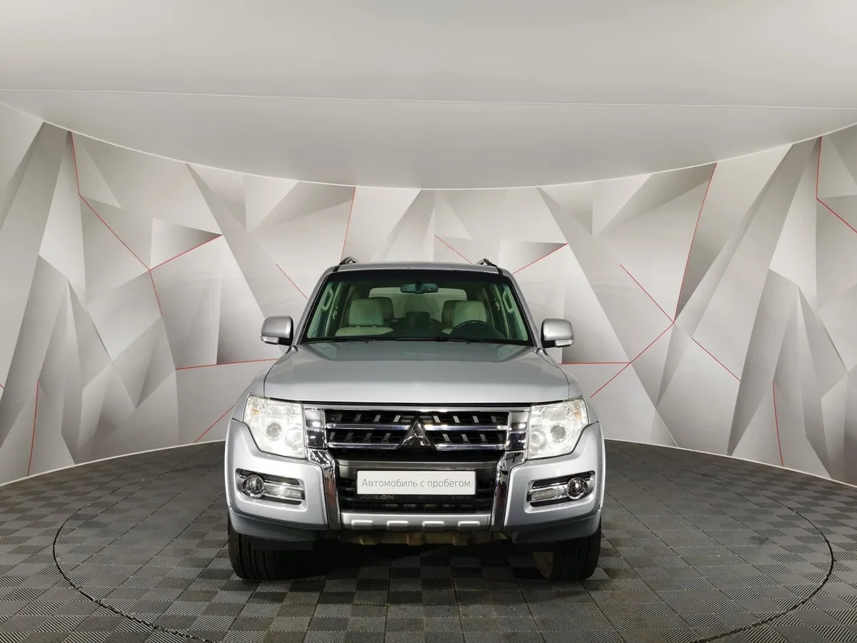 Mitsubishi Pajero 3.8 AT (250 л.с.) Серый в АВИЛОН. Слайд №7