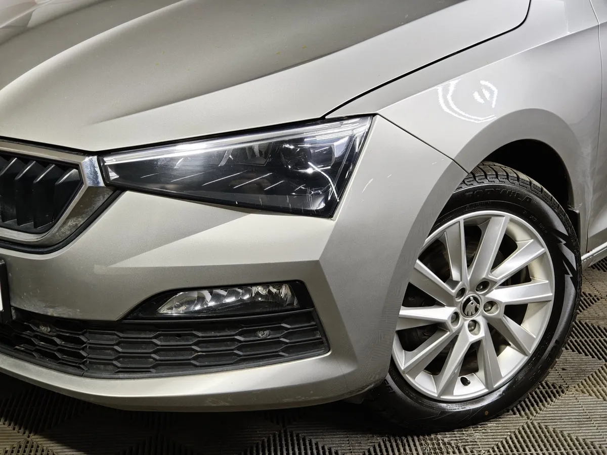 Skoda Rapid 1.4 TSI DSG (125 л.с.) Active Серебристый в АВИЛОН. Слайд №10