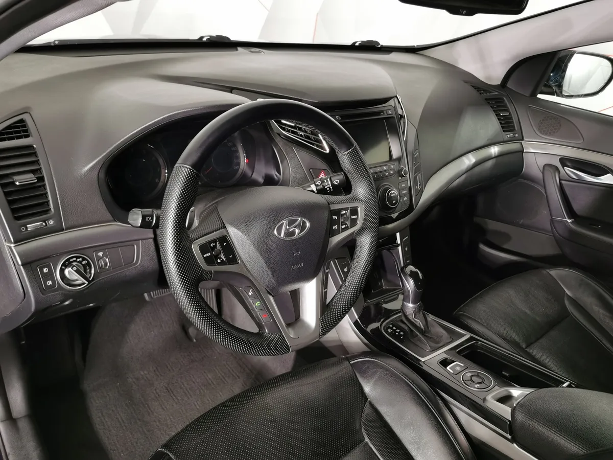 Hyundai i40 2.0 AT (150 л.с.) Business Синий в АВИЛОН. Слайд №18