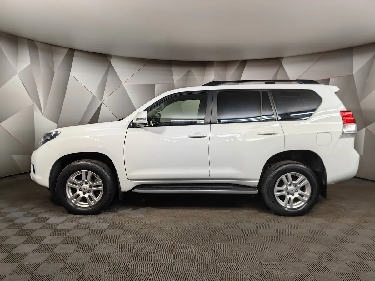 Toyota Land Cruiser Prado 3.0 D AT 4WD (5 мест) (173 л.с.) Белый в АВИЛОН. Слайд №5
