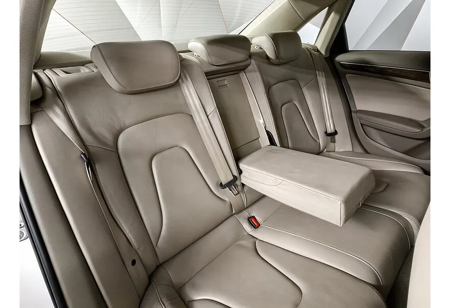 АВИЛОН - Audi A4 2.0 TFSI tiptronic quattro (200 л.с.) Белый - slide 9