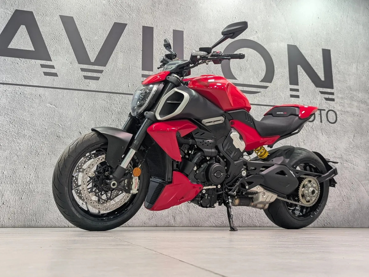 АВИЛОН - Ducati Diavel V4 1158 см³ (168 л.с.) (168) 1158 Красный - slide 10121736