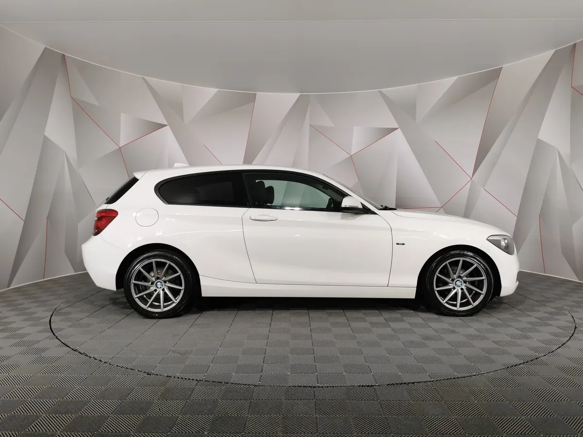 BMW 1 серия 116i AT (136 л.с.) Белый в АВИЛОН. Слайд №6