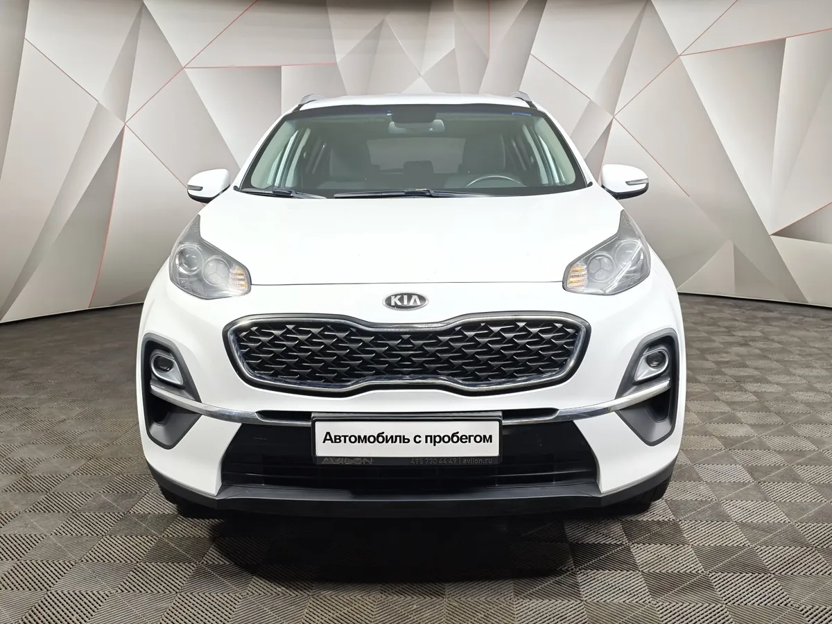 Kia Sportage 2.0 MPI AT 4WD (150 л.с.) Luxe Белый в АВИЛОН. Слайд №7