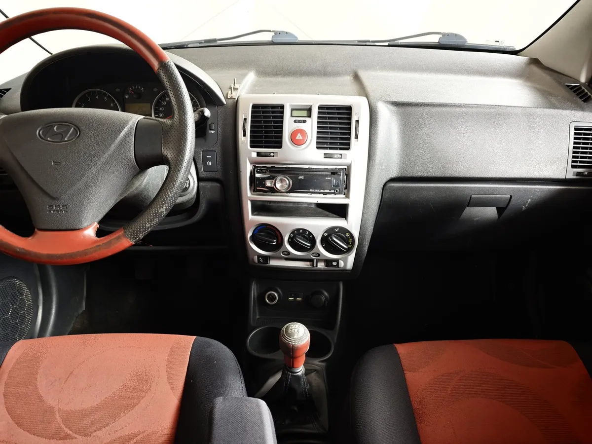 Hyundai Getz 1.4 MT (97 л.с.) Красный в АВИЛОН. Слайд №14