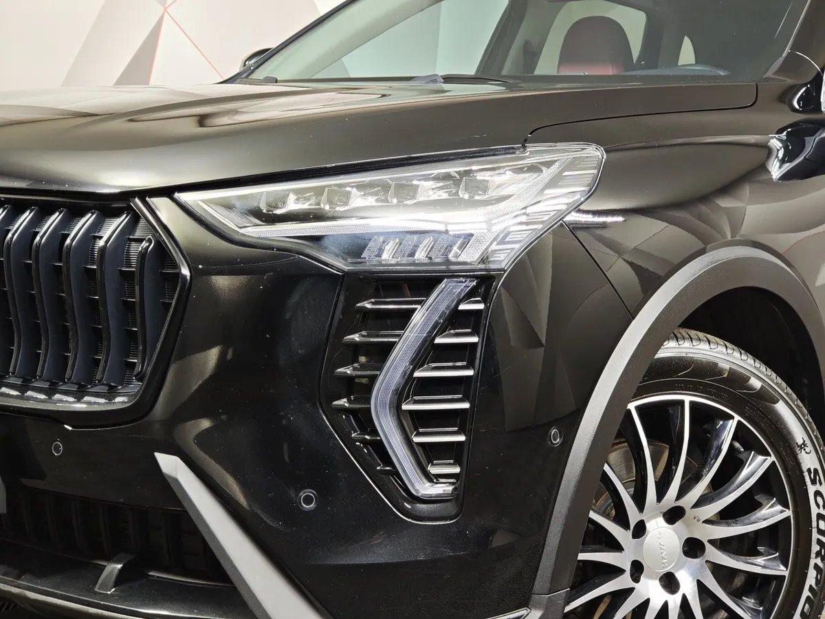 Haval Jolion 1.5 DCT 4WD (150 л.с.) Tech Plus Черный в АВИЛОН. Слайд №9