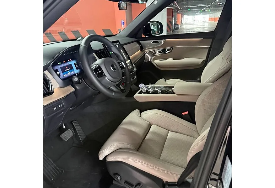 Volvo XC90 2.0 T8 plug-inhybrid AT AWD (7 мест) (455 л.с.) Ultra Bright Черный в АВИЛОН. Слайд №6