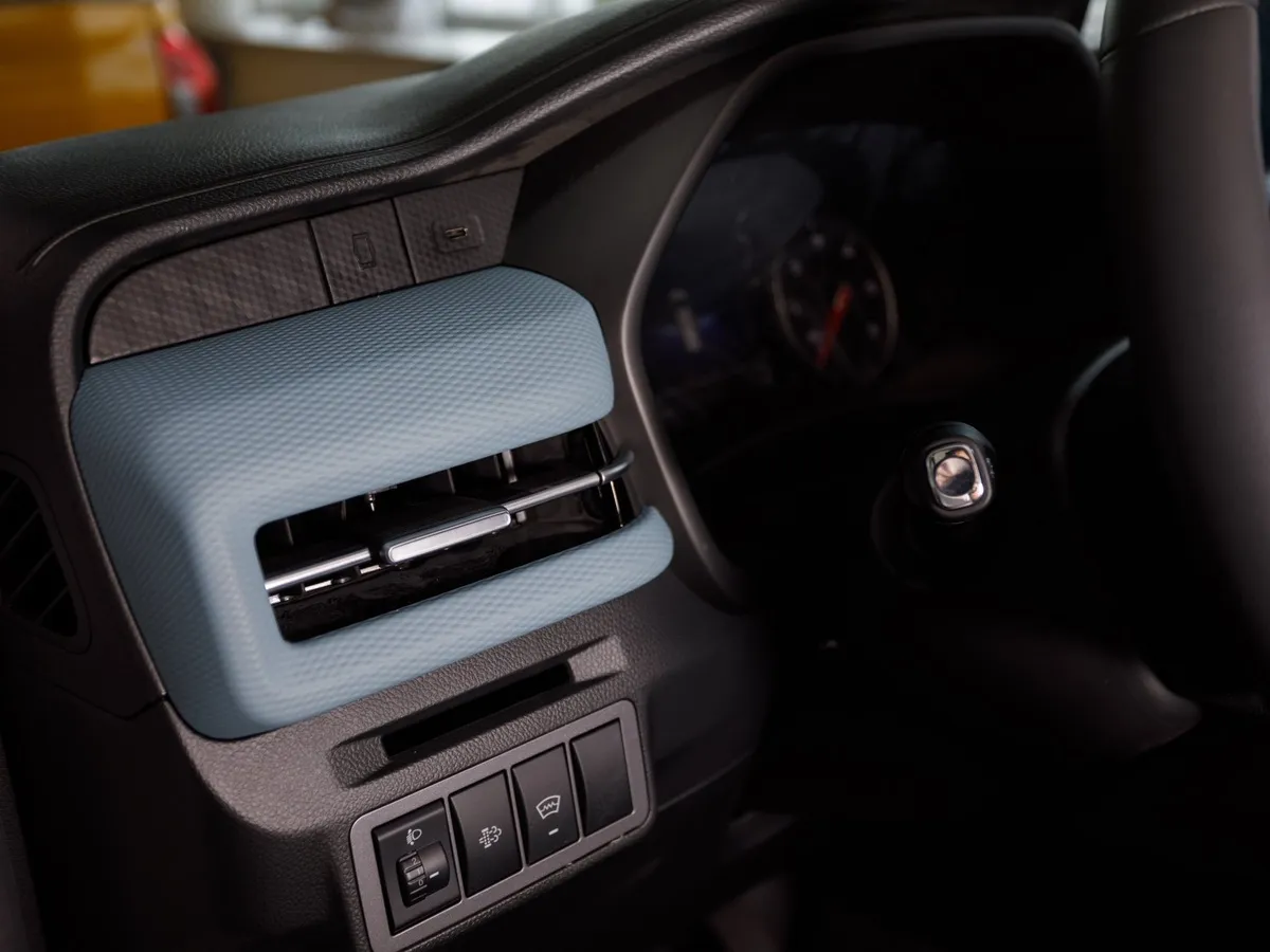Foton View 2.0D 8AT RWD (159 л.с.) H1 1990 Белый в АВИЛОН. Слайд №15