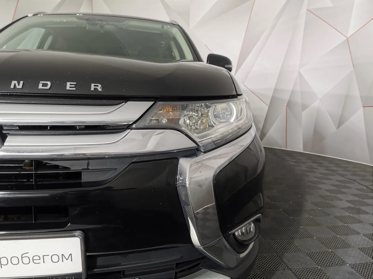 Mitsubishi Outlander 2.0 CVT 4WD (146 л.с.) Черный в АВИЛОН. Слайд №10