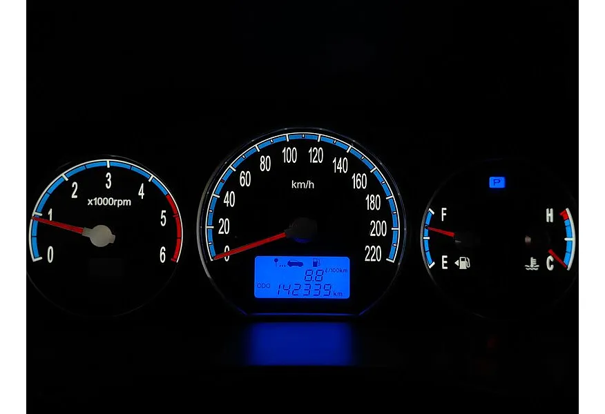 Hyundai Santa Fe 2.2 CRDi AT (153 л.с.) Серый в АВИЛОН. Слайд №18