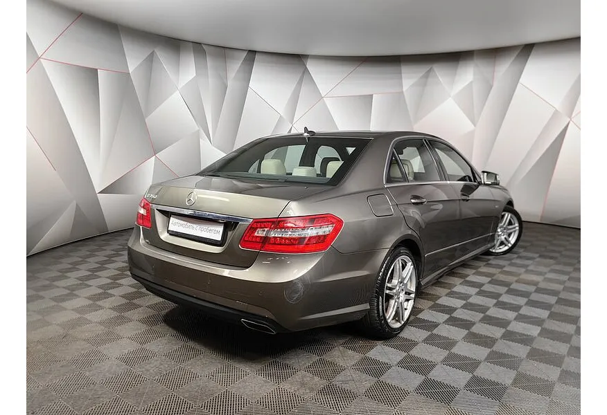 Mercedes-Benz E-Класс E 300 7G-Tronic Plus (231 л.с.) Серый в АВИЛОН. Слайд №2 Mercedes-Benz E-Класс E 300 7G-Tronic Plus (231 л.с.) Серый в АВИЛОН. Слайд №2