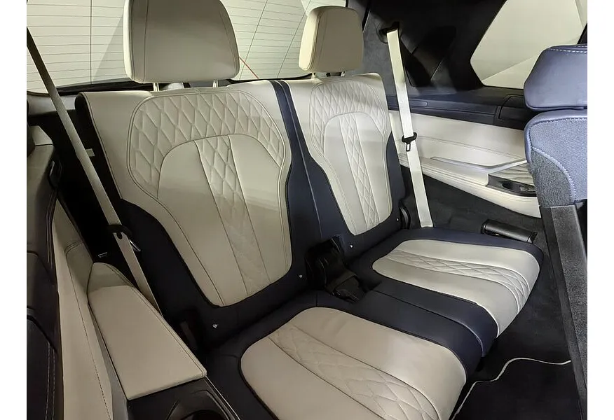 BMW X7 xDrive30d Steptronic (249 л.с.) M Sport Синий в АВИЛОН. Слайд №23