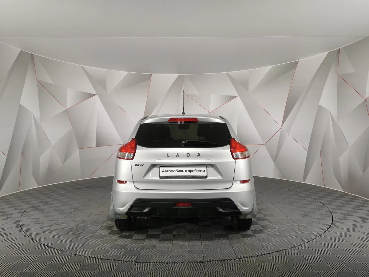 ВАЗ (Lada) XRAY 1.6 MT (106 л.с.) Серебристый в АВИЛОН. Слайд №8