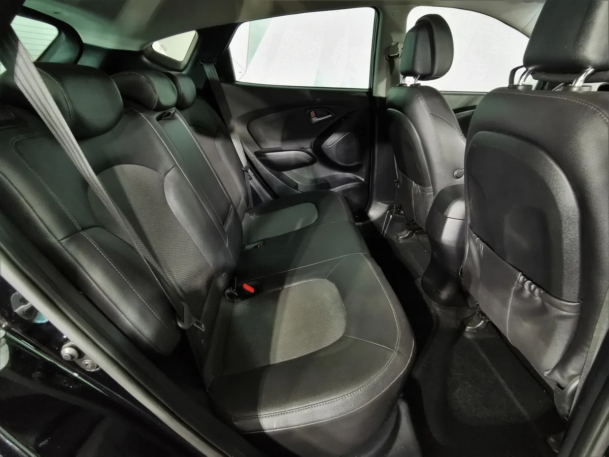 Hyundai ix35 2.0 AT (150 л.с.) Comfort Черный в АВИЛОН. Слайд №15
