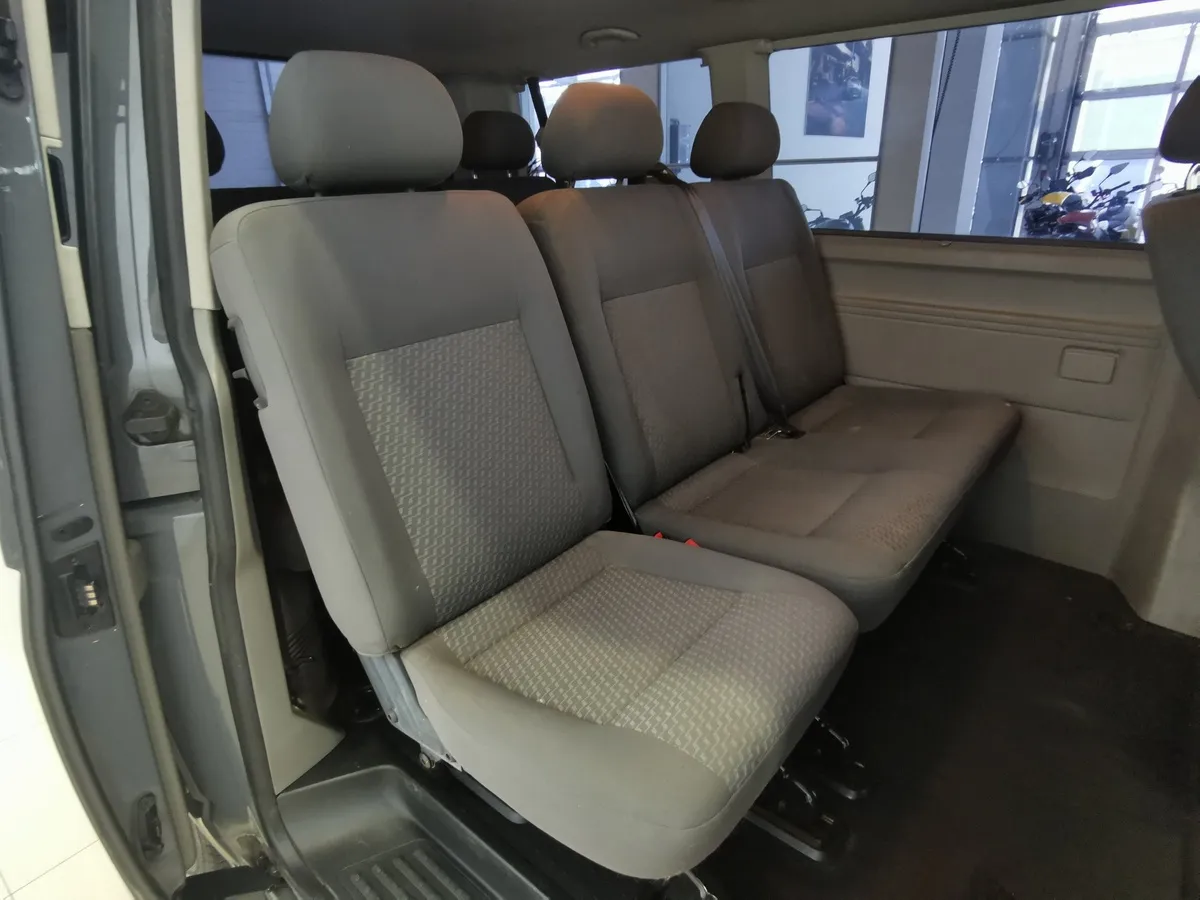 Volkswagen Caravelle 2.0 BiTDI DSG L1 (180 л.с.) Comfortline Серый в АВИЛОН. Слайд №15