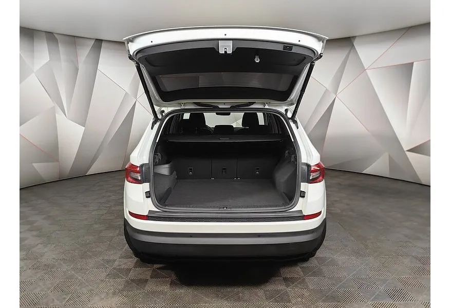 Skoda Kodiaq 1.4 TSI DSG (150 л.с.) Белый в АВИЛОН. Слайд №12