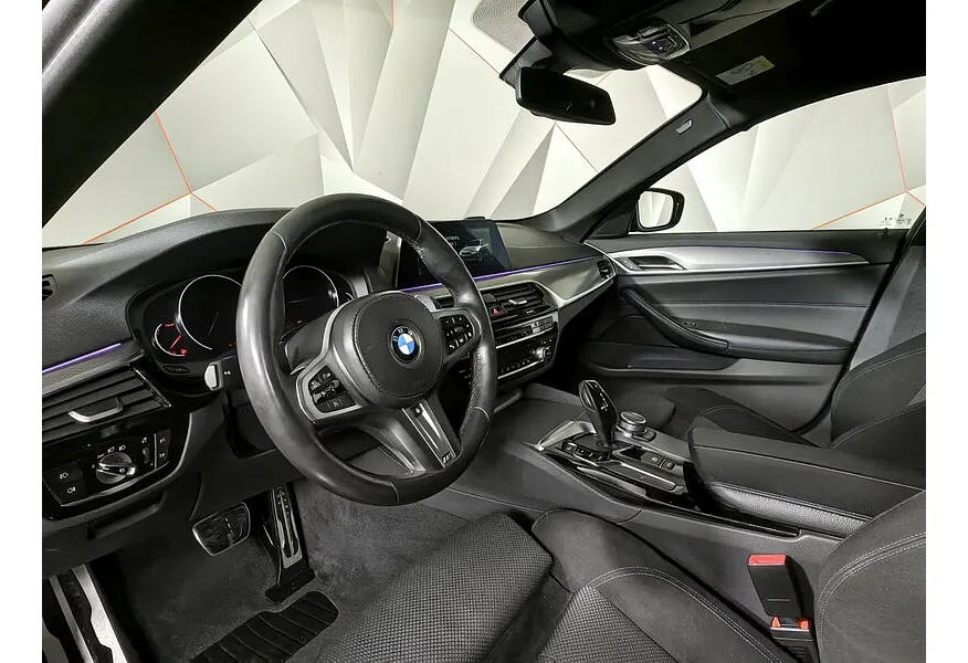 BMW 5 серия 520d xDrive Steptronic (190 л.с.) Черный в АВИЛОН. Слайд №12