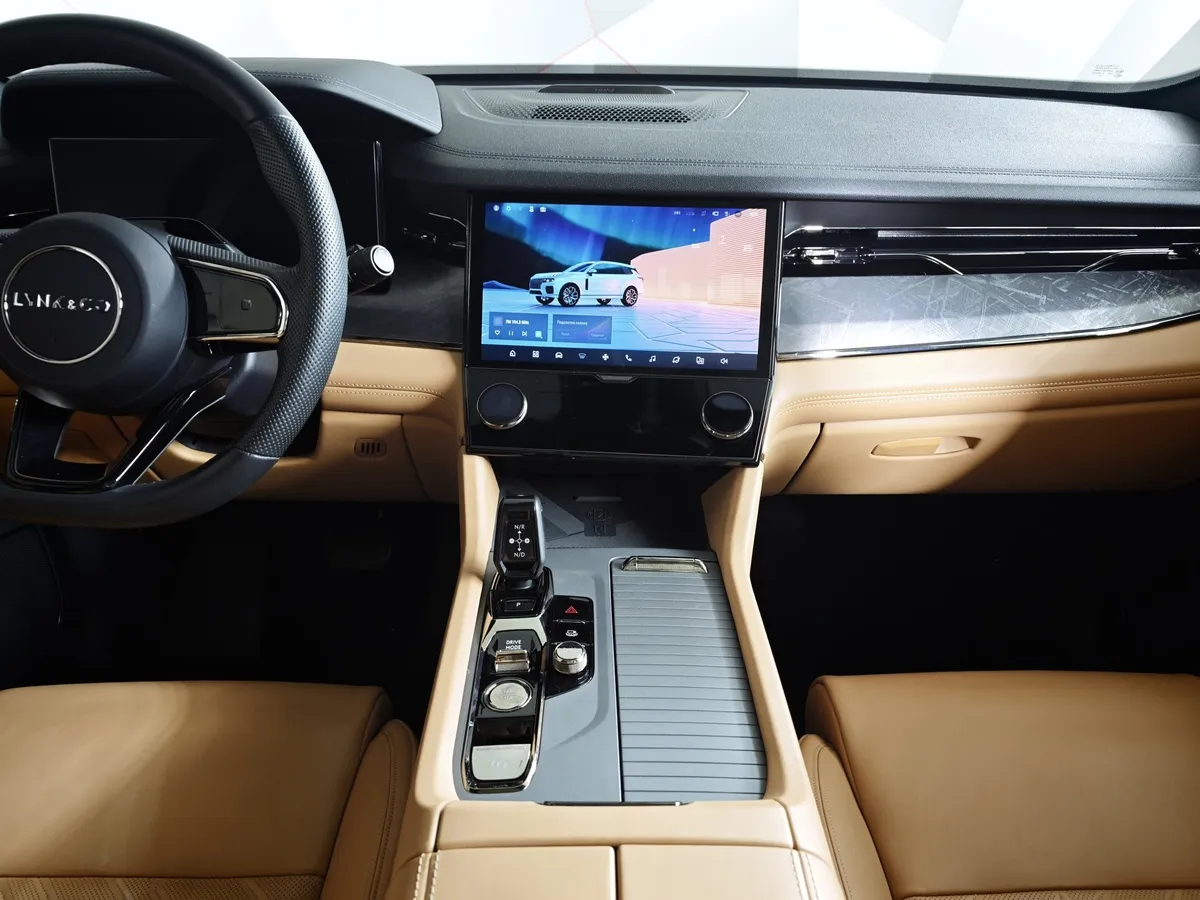 Lynk & Co 09 MHEV 2.0 T5 Drive-E AMT 4WD (7 мест) (254 л.с.) Halo + Upgrade package Белый в АВИЛОН. Слайд №14