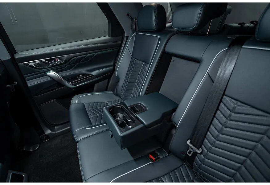 Changan CS95 2.0 AT 4WD (226 л.с.) Tech Black Edition Черный в АВИЛОН. Слайд №7