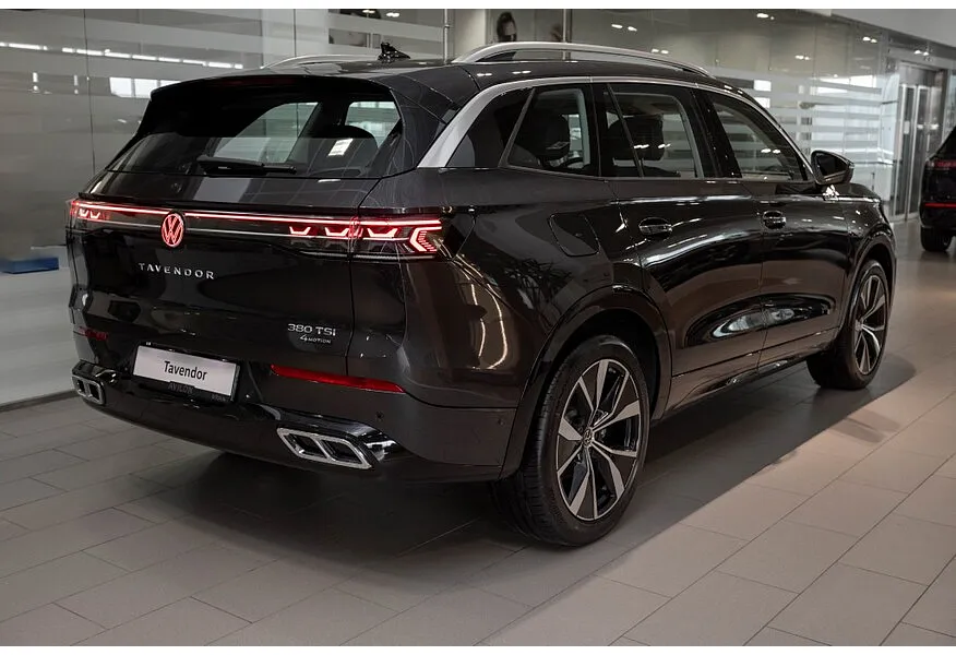 Volkswagen Tavendor 2.0TSI DSG 4WD (220 л.с.) R-Line Touring Edition Черный в АВИЛОН. Слайд №5