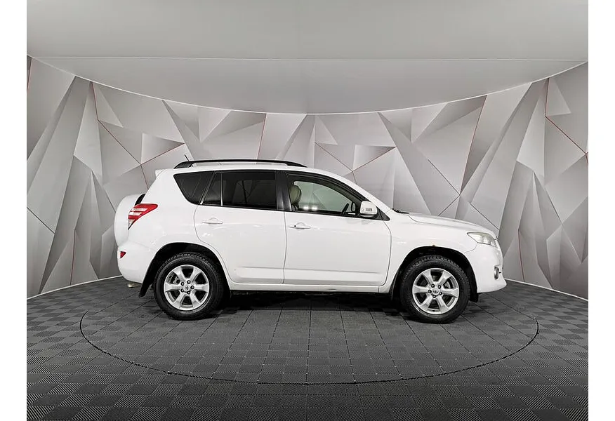 Toyota RAV4 2.0 CVT (148 л.с.) Стандарт Белый в АВИЛОН. Слайд №6
