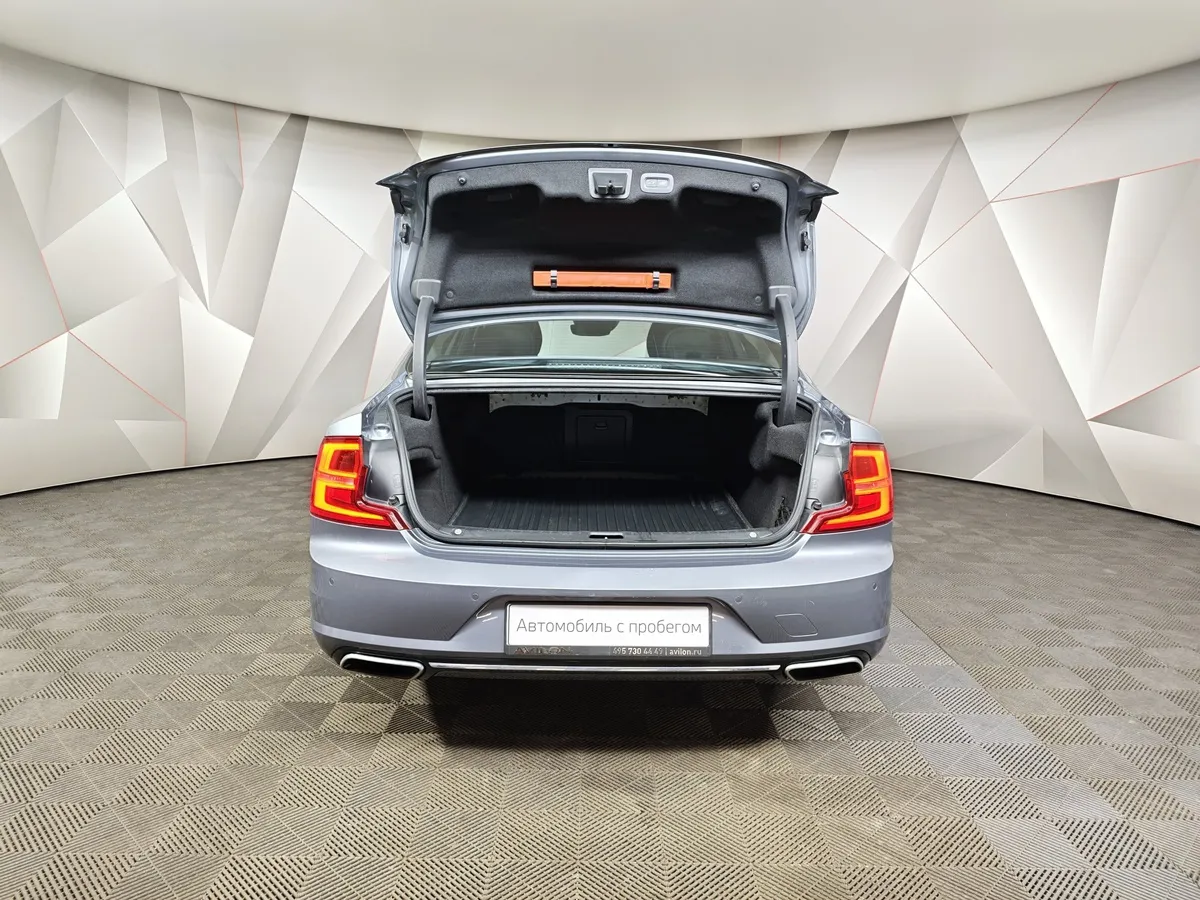 Volvo S90 2.0 T4 Drive-E AT (190 л.с.) Inscription Голубой в АВИЛОН. Слайд №12