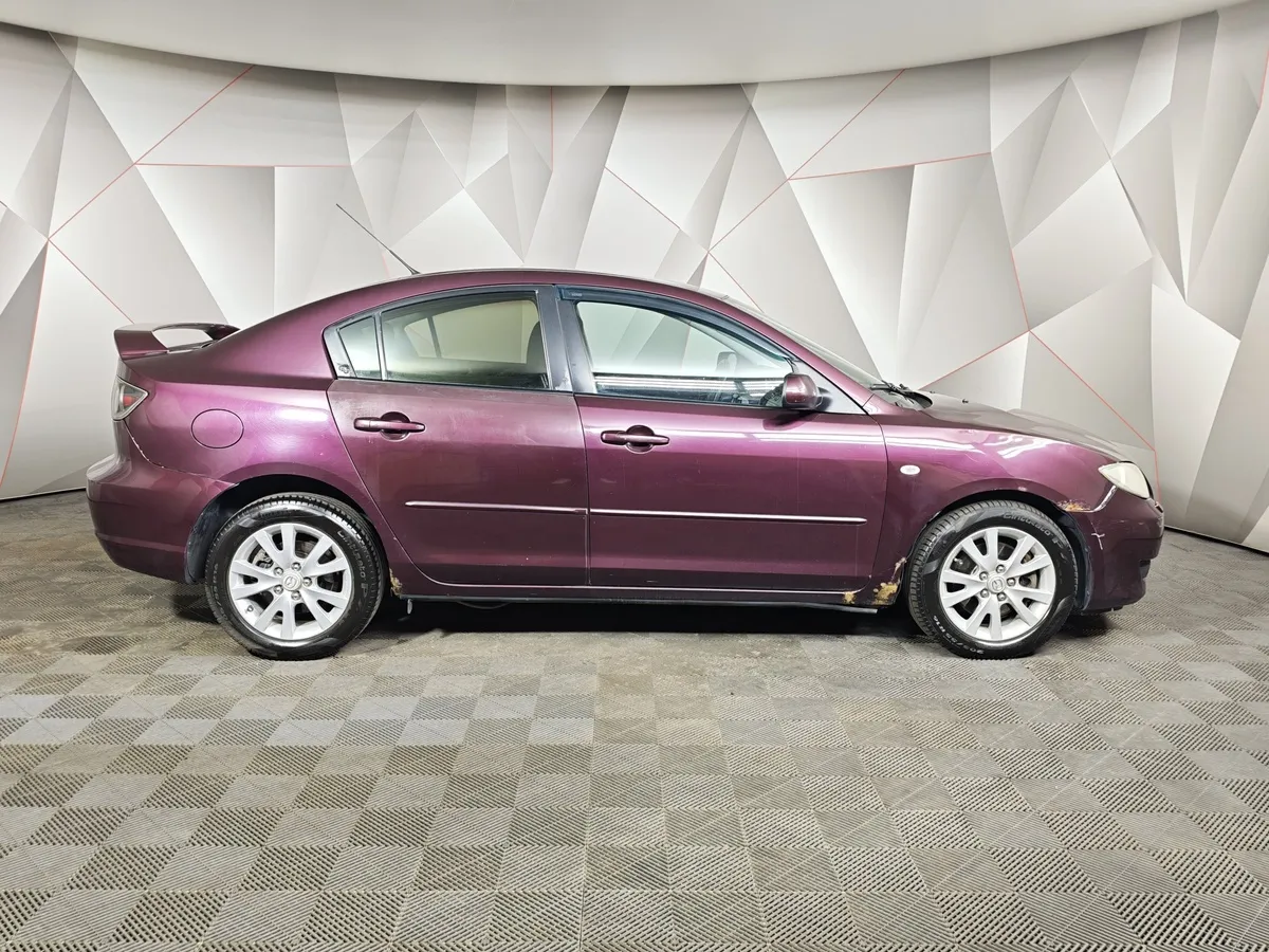 Mazda 3 2.0 MT (150 л.с.) Красный в АВИЛОН. Слайд №6