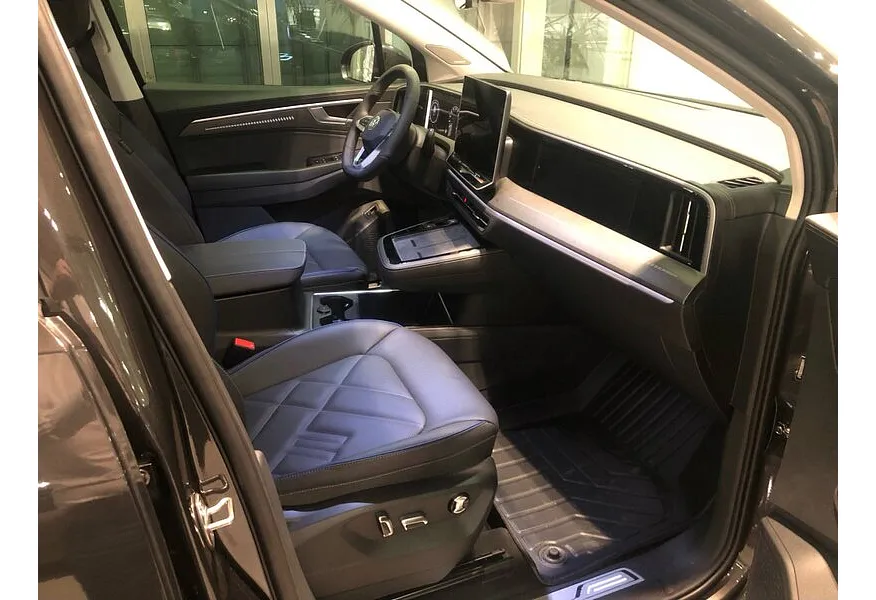 Volkswagen Talagon 2.0 7DSG AWD (272 л.с.) Черный в АВИЛОН. Слайд №3