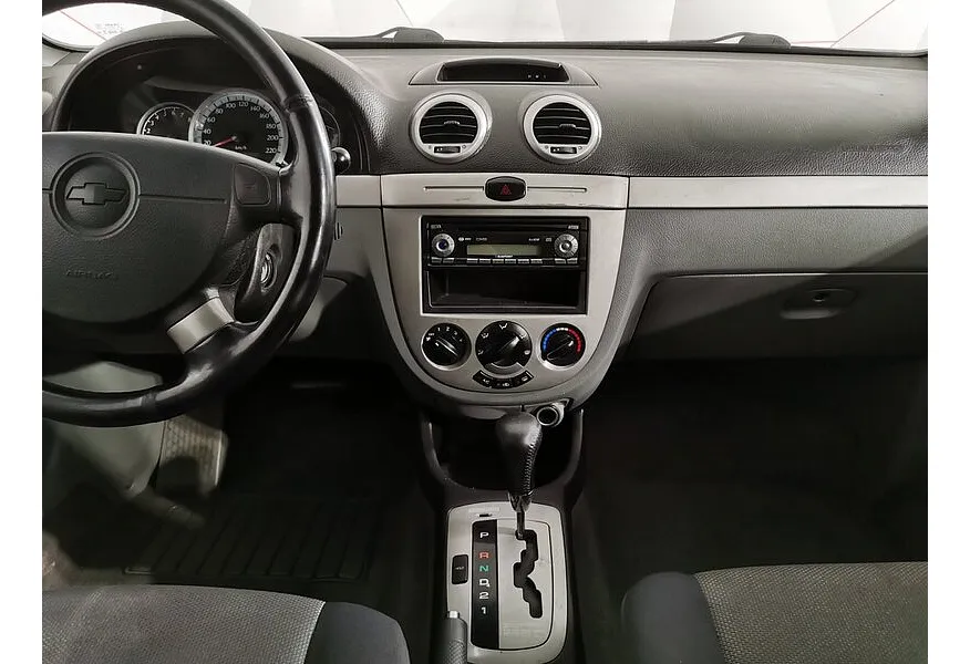 Chevrolet Lacetti 1.6 MT (109 л.с.) Platinum Желтый в АВИЛОН. Слайд №15