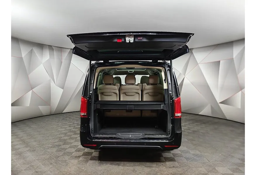 Mercedes-Benz V-Класс V 250 d 9G-Tronic L2 4MATIC (190 л.с.) AMG Line Черный в АВИЛОН. Слайд №11