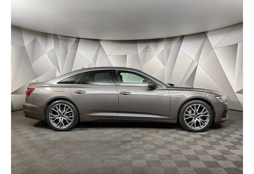 Audi A6 45 TFSI quattro S tronic (245 л.с.) Коричневый в АВИЛОН. Слайд №6