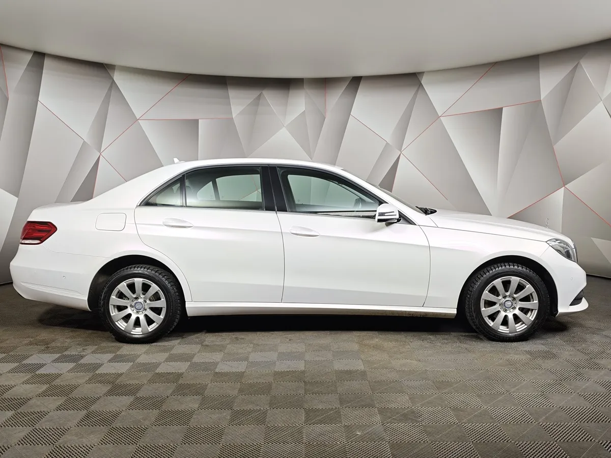 Mercedes-Benz E-Класс E 200 T BlueEfficiency 7G-Tronic Plus (184 л.с.) Белый в АВИЛОН. Слайд №6